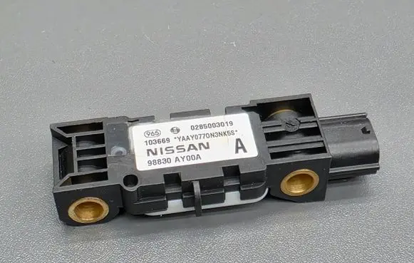 Nissan Note (E11) Airbag deployment crash/impact sensor 0285003019 98830AY00A