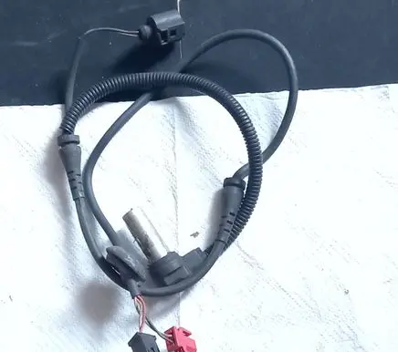 Audi A6 S6 C5 4B ABS brake wheel speed sensor 4B0927803C