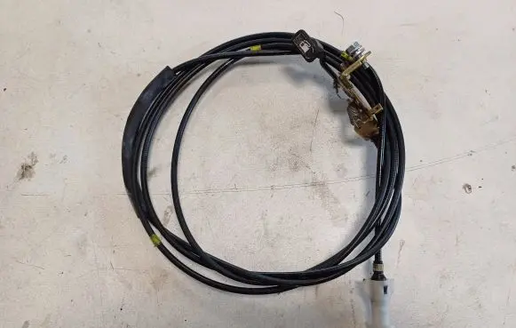 Toyota Corolla Verso AR10 Fuel cap flap release cable 