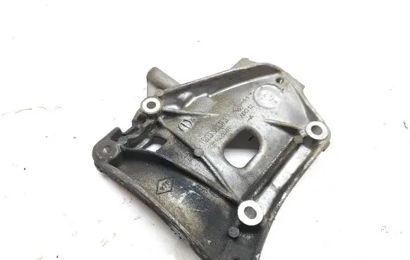 Nissan Navara D23 A/C compressor mount bracket 926140604R