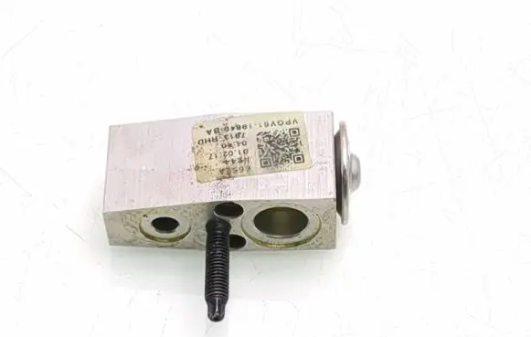 Air conditioning (A/C) expansion valve