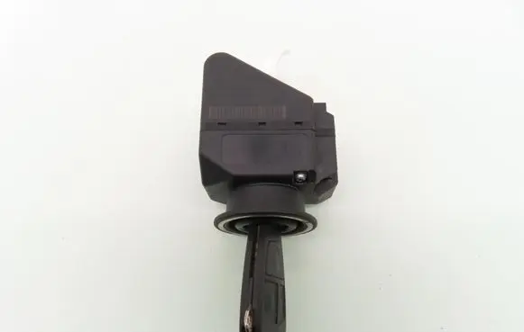 Mercedes-Benz CLK A208 C208 Ignition lock 2105450208