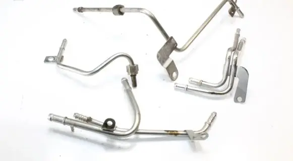 Audi A1 Fuel line pipe