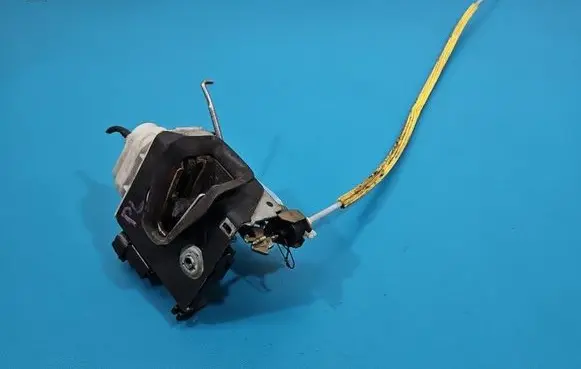 Audi A3 S3 8L Front door lock IMPRK1543262
