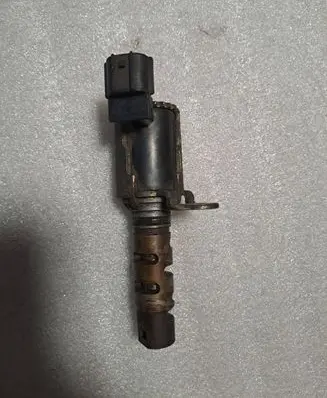 Toyota Corolla E120 E130 Camshaft vanos timing valve 1533022030