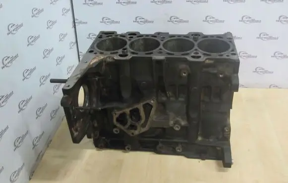 BMW X3 E83 Engine block 7786664