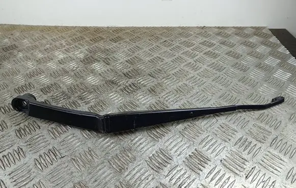 Toyota GR 86 Front wiper blade arm