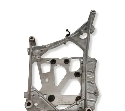 Volkswagen Transporter - Caravelle T6 Intercooler pipe mounting bracket 04L145173C 04L145798V402