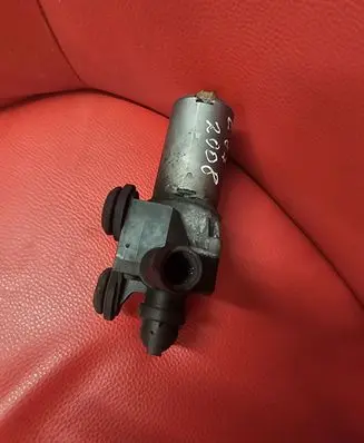 BMW 1 E81 E87 Coolant heater control valve 0392020097 692824602