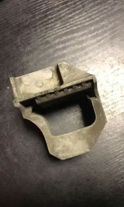 BMW 1 E81 E87 Radiator mount bracket 7526444
