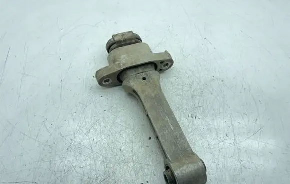 KIA Sportage Engine mount bracket