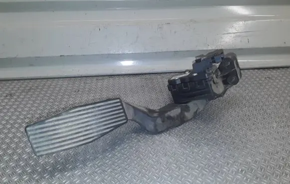 Opel Zafira B Accelerator throttle pedal 9202341