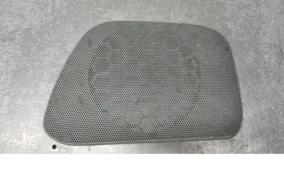 Volvo S40, V40 Engine splash shield/under tray 30813511