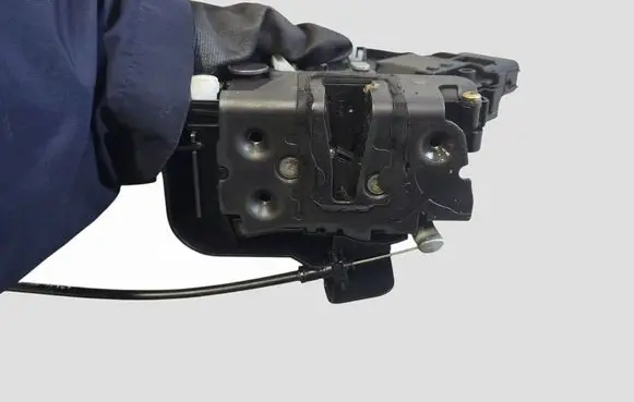 Ford Focus C-MAX Rear door lock 3M5AR26413BP 924003300