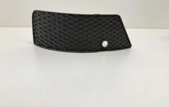 Mercedes-Benz GL X166 Rear bumper corner part panel trim A1668851053 A1668850853