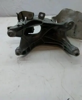 Audi A4 S4 B9 Engine mounting bracket 4M0199308BL