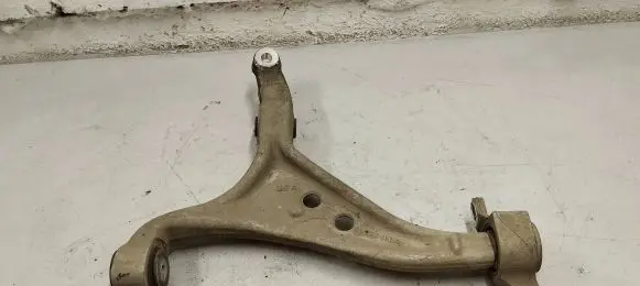 Mercedes-Benz ML W166 Front lower control arm/wishbone 16604 A16604
