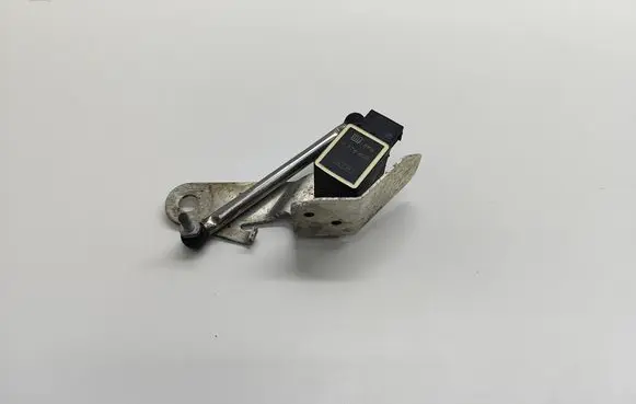 BMW 5 E60 E61 Headlight/headlamp level sensor 6762296 676229601 37146762296