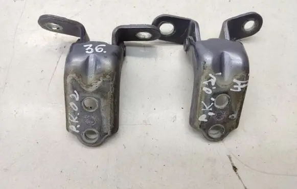 KIA Optima Front door hinge set A046057