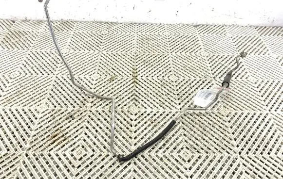 Ford Fiesta Air conditioning (A/C) pipe/hose 