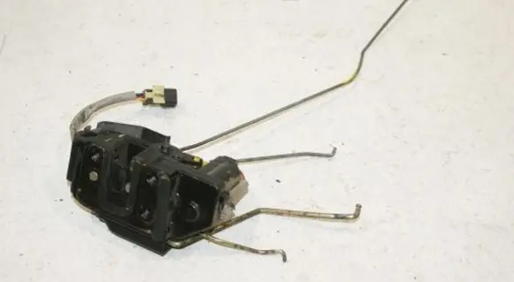 Hyundai Getz Front door lock 813201C000