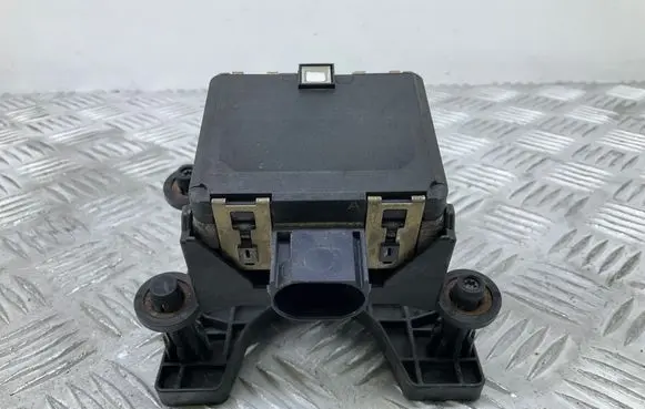 Volkswagen PASSAT B8 Distronic sensor radar 3Q0907561C 3Q0907704A