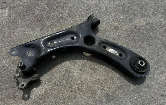 KIA Ceed Front control arm 54500G4AA0