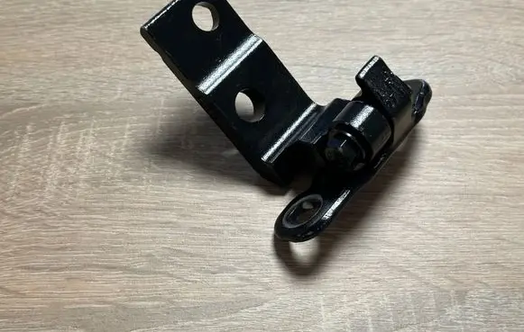 Volvo S60 Front door upper hinge 31457956