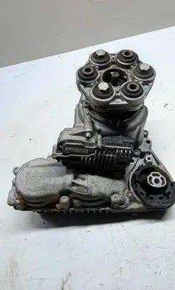 BMW 5 F10 F11 Gearbox transfer box case 8643153 15003F0220 A2C73522106