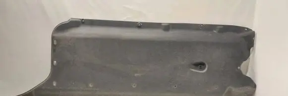 Center/middle under tray cover