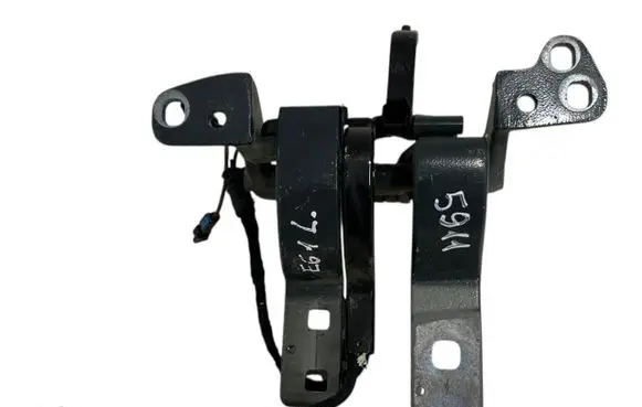 BMW 5 E60 E61 Tailgate/trunk/boot hinge 7061383