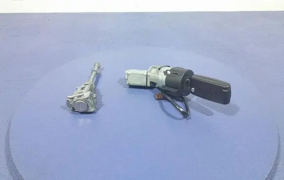 Peugeot 3008 I Ignition lock 36410600