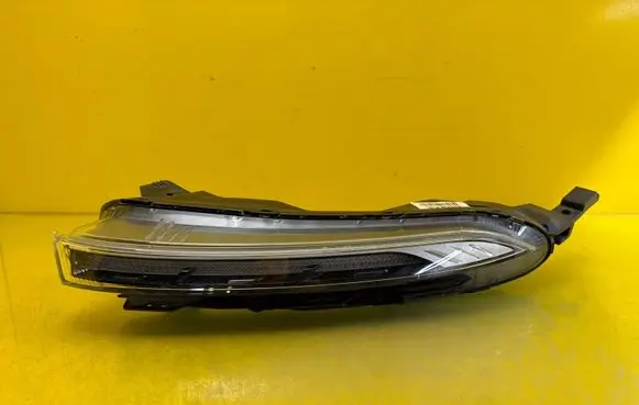 Hyundai Bayon Headlight/headlamp 92207Q0600