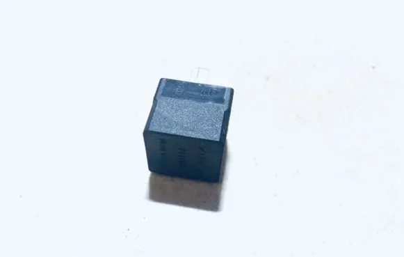 Volvo S80 Other relay 9441160 4r000779401