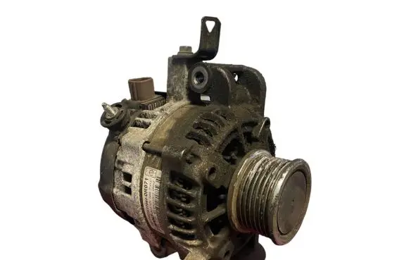 Toyota Avensis T270 Generator/alternator 270600R071 MS1042113410