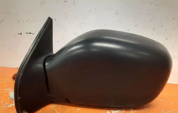 Nissan Pathfinder R50 Front door electric wing mirror