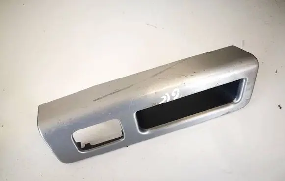 Volvo V50 Front door window switch trim 8668813