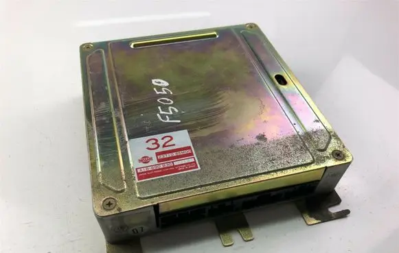 Nissan Primera Other control units/modules 2371065M00 F5050