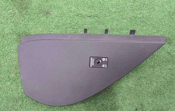 Volkswagen Touareg III Dashboard side end trim 761858248A