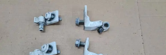 Rear door hinge set