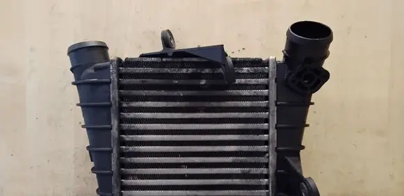 Volkswagen Polo IV 9N3 Intercooler radiator 6Q0145804A