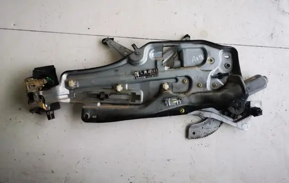 Sliding door window regulator with motor