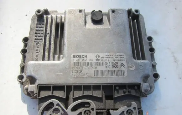 Citroen Xsara Picasso Engine control unit/module 9661773880 0281012466