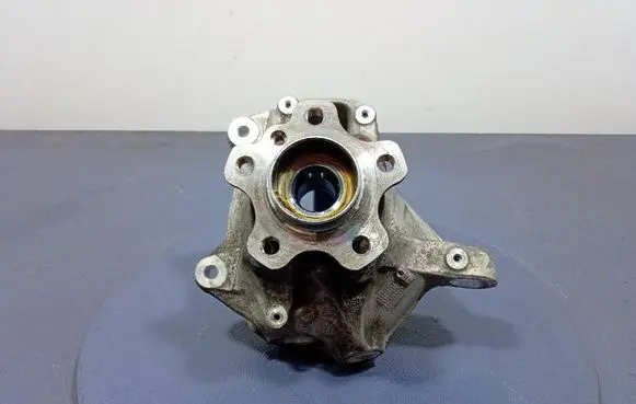 BMW X4 F26 Front wheel hub spindle knuckle 11577210