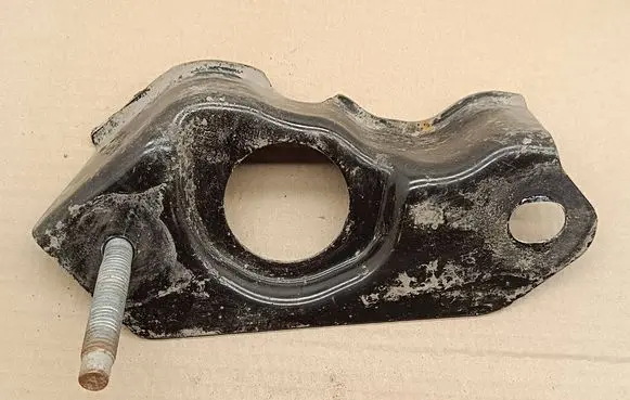 Ford Mach-E I Engine mounting bracket LK9810C759BC