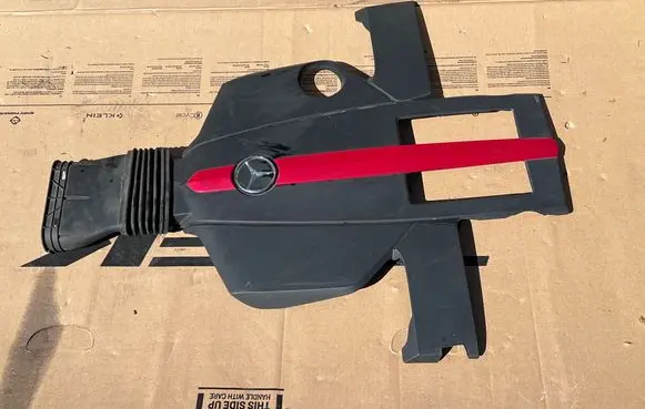 Mercedes-Benz GLE AMG (W166 - C292) Engine cover (trim) A2760108904