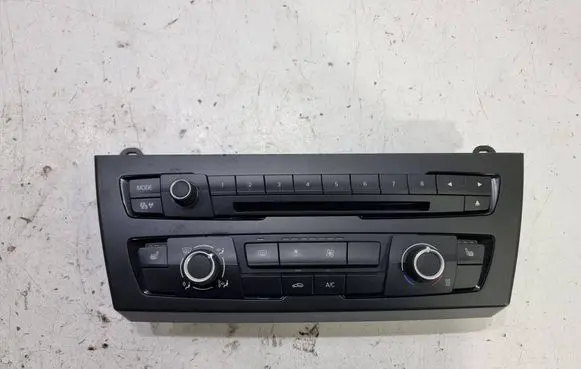 BMW 1 F20 F21 Climate control unit 