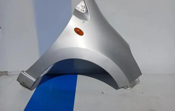 Nissan Pixo Fender