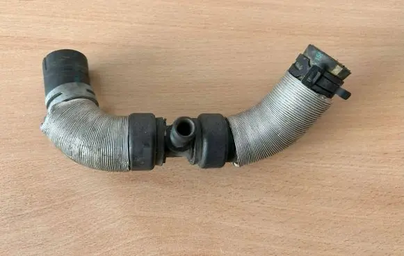 Jaguar XF X250 Engine coolant pipe/hose BG9Q9Y438BB CK1320755 C2S52112