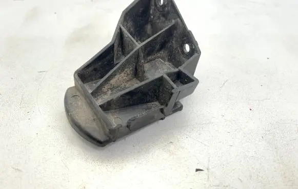 BMW 3 E46 Bumper support mounting bracket corner 8195321